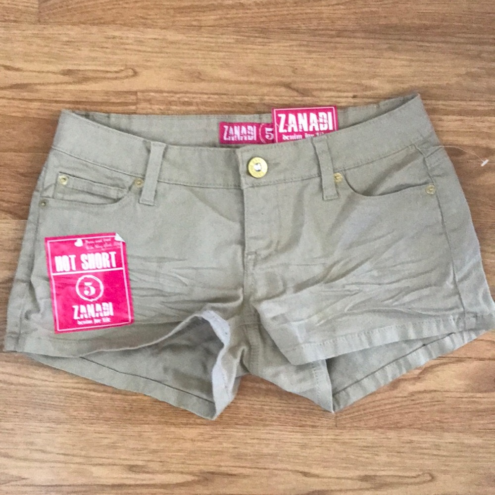 Zanadi Shorts Size 5 NWT - Picture 1 of 4